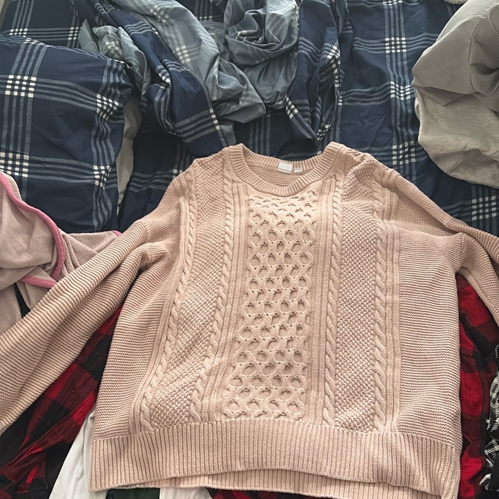 The brand is Gap